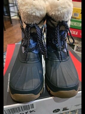 Storm By Cougar Winter Snow Boots Womens Size 9 Fresno-Q Navy Waterproof